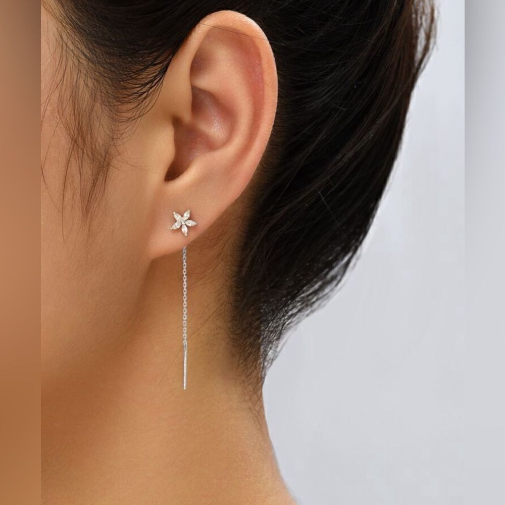 Dainty flower earrings #1378